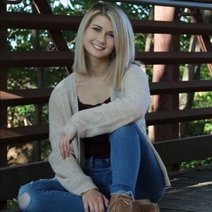 Meet your Posher, Madison